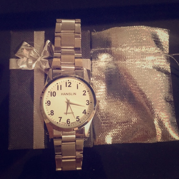 Other - Silver Quartz Fashion Watch